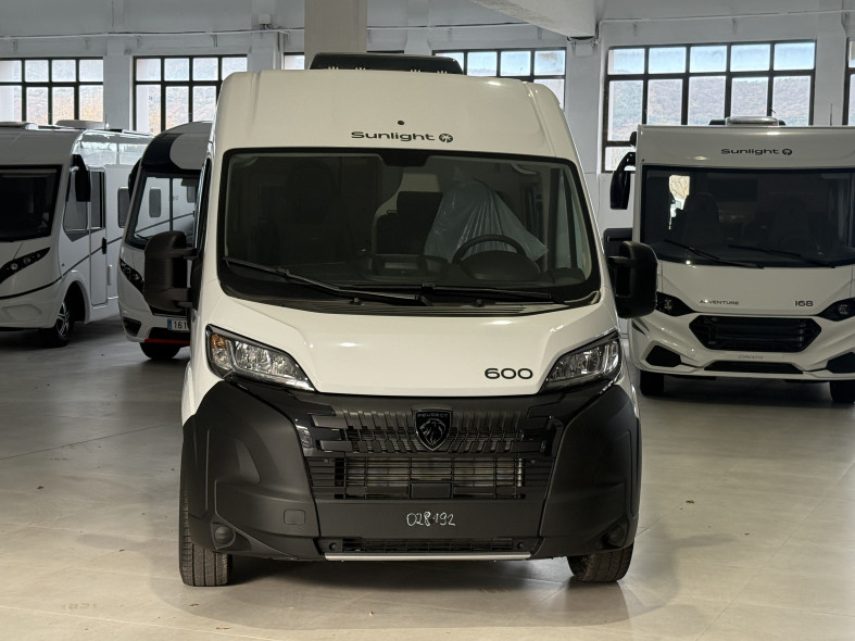 Furgoneta camper Sunlight Cliff 600...