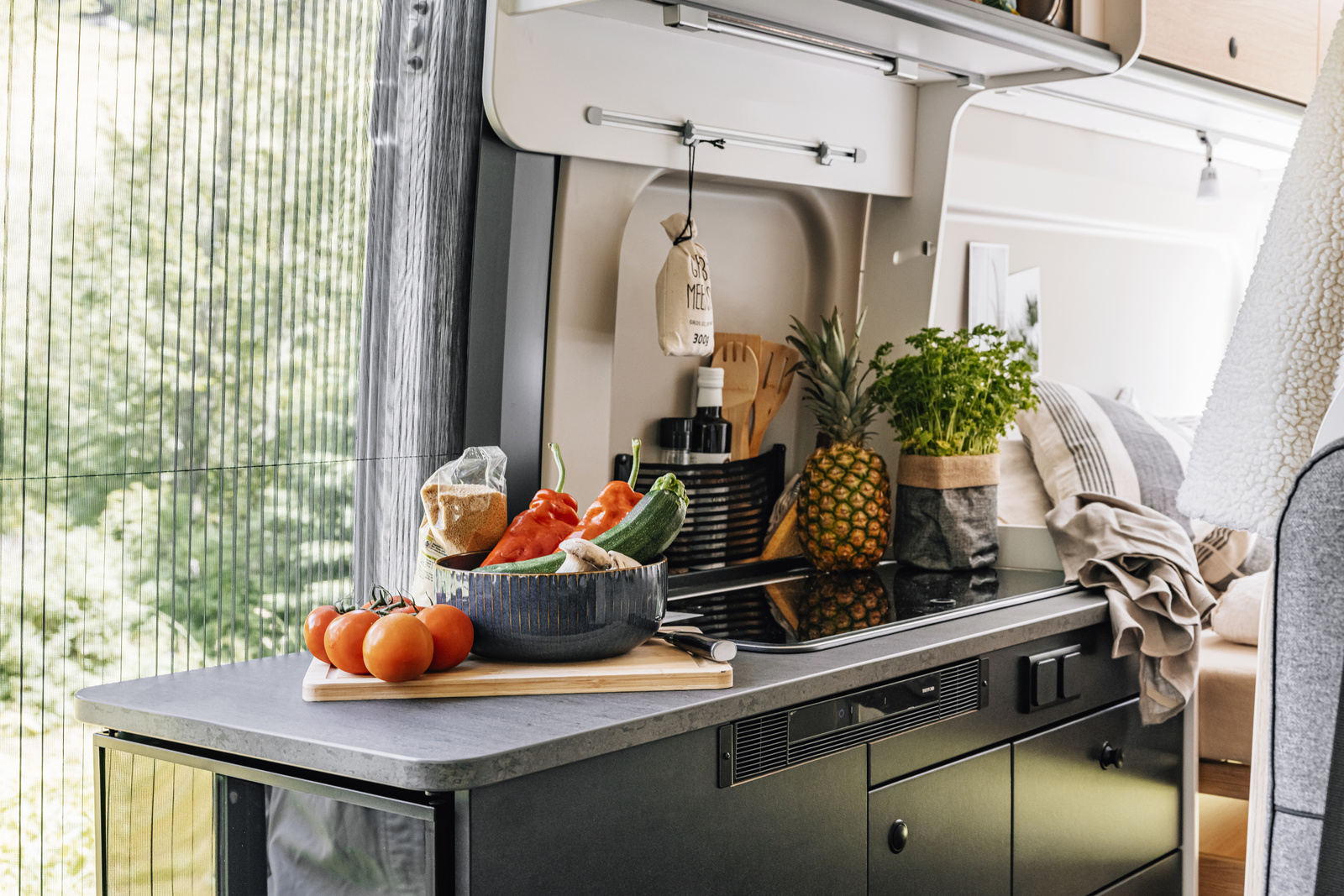 Sunlight Cliff 600 Entry