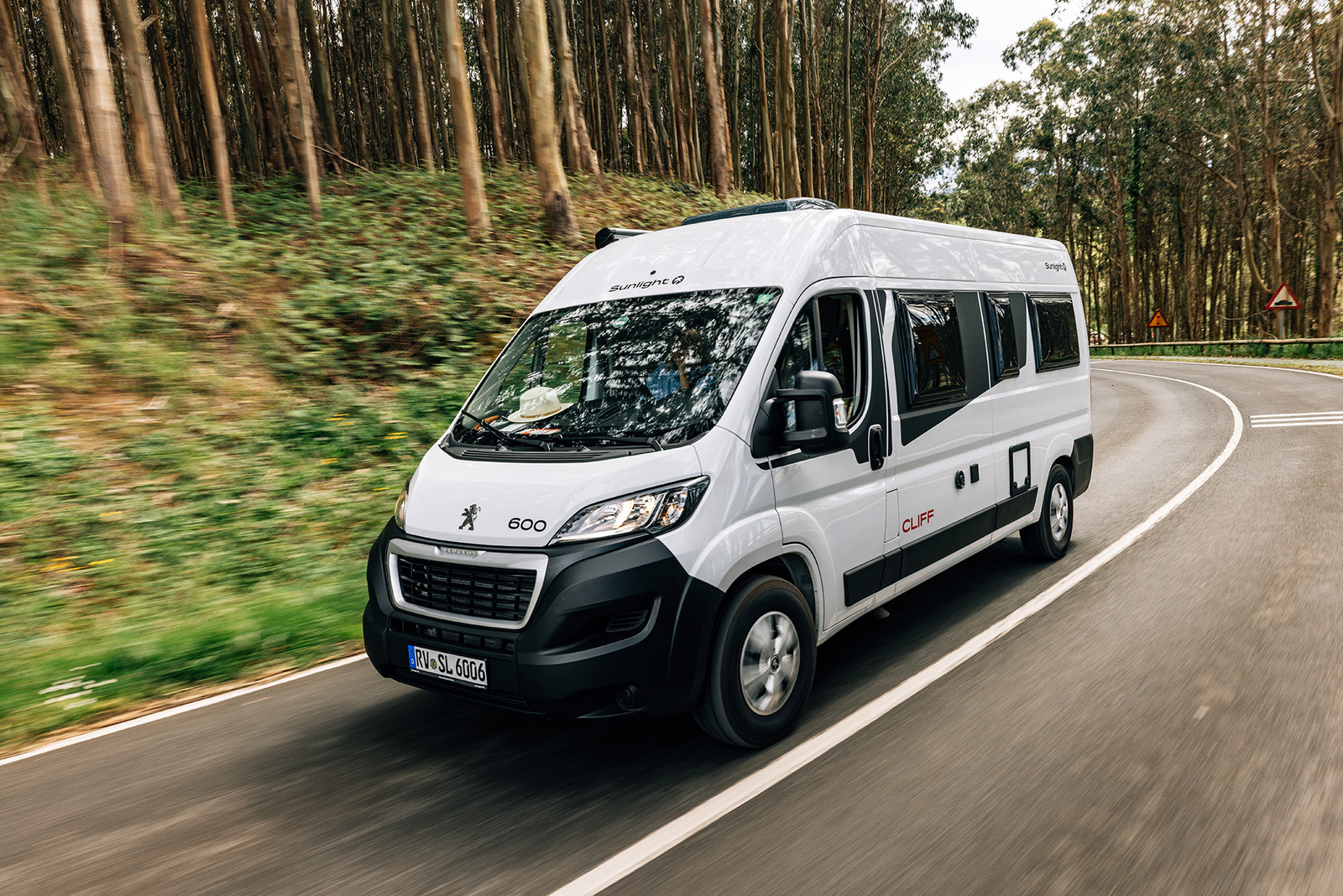 Sunlight Cliff 600 Entry